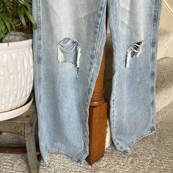 PacSun Trendy Casey Low Rise Baggy Light Indigo Distressed Wide Leg Jeans - Picture 6 of 13